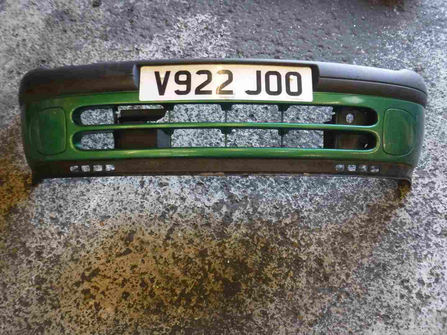 Renault Clio MK2 1998-2001 Front Bumper Green 901