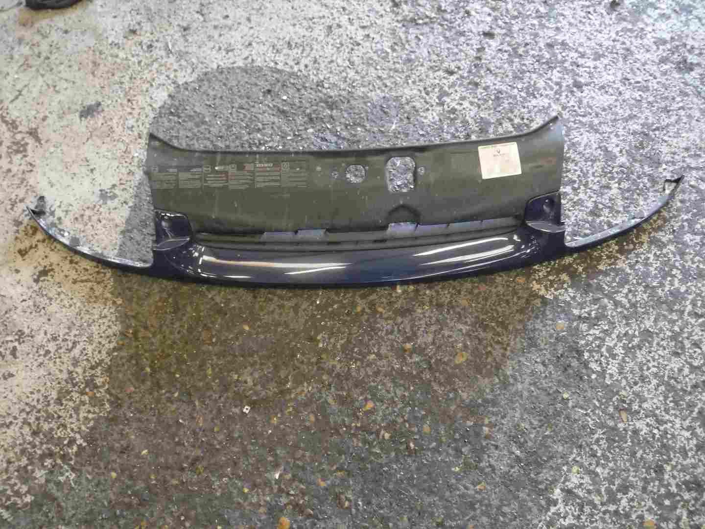 Renault Clio MK2 1998-2001 Front Bumper Grill Blue OV460