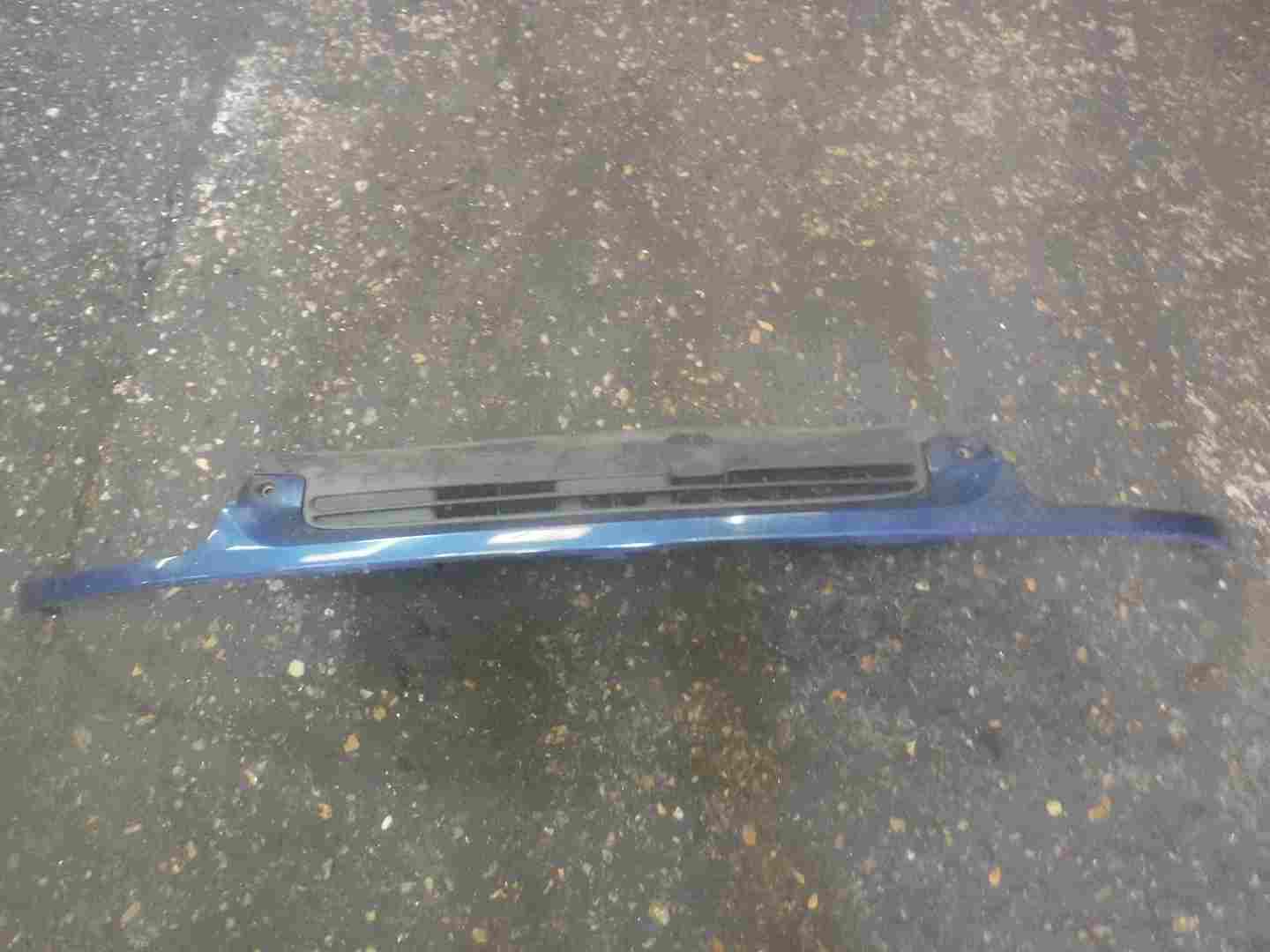 Renault Clio MK2 1998-2001 Front Slam Panel Grill Blue 408