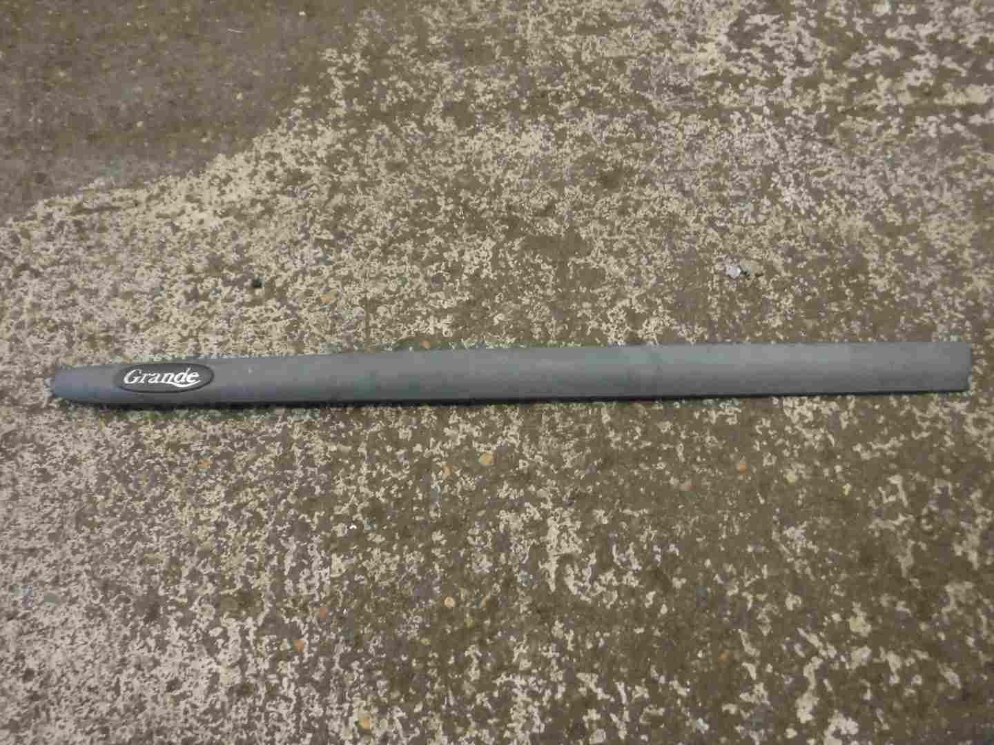 Renault Clio MK2 1998-2001 Grande Passenger NSF Front Door Moulding Trim 3dr