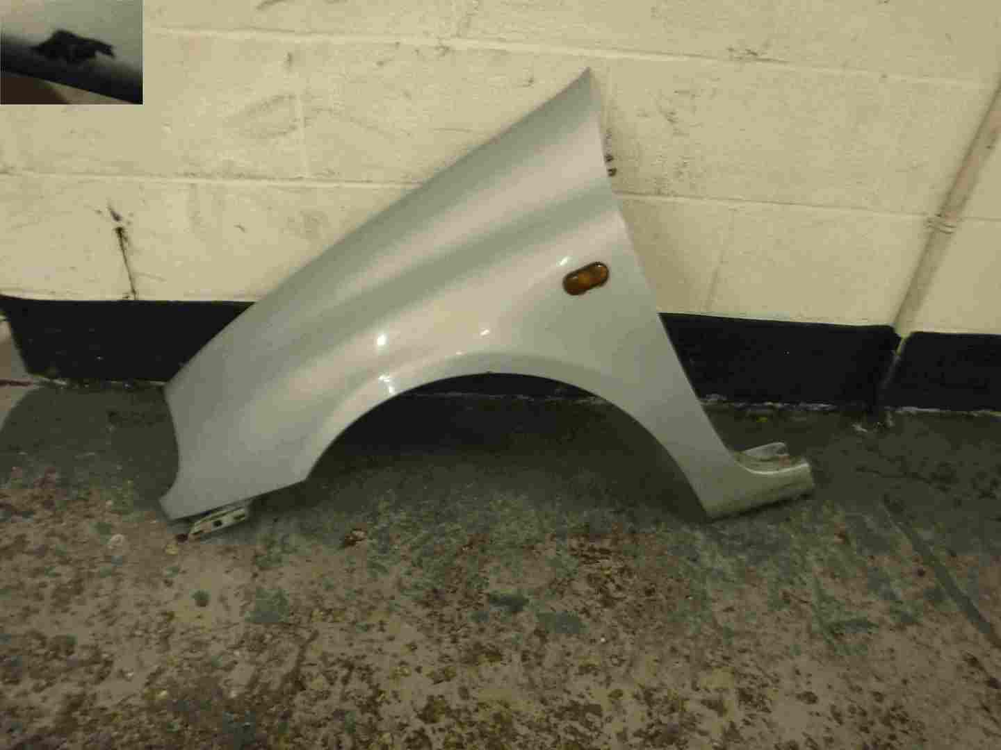Renault Clio MK2 1998-2001 Passenger NS Wing Silver 632