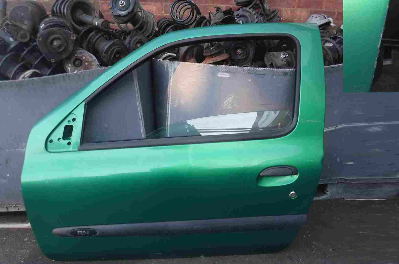 Renault Clio MK2 1998-2001 Passenger NSF Front Door Green 901 3DR