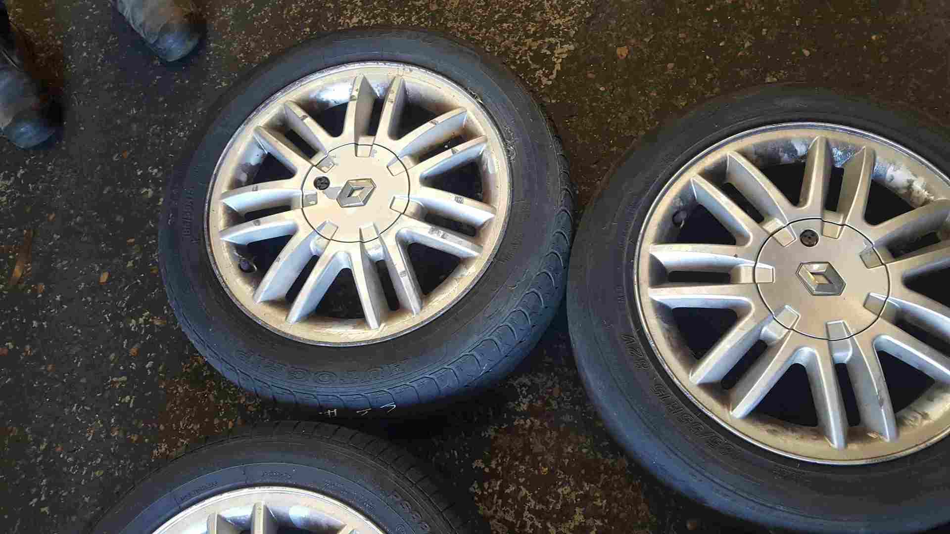 Thumb 4 Renault Clio MK2 1998-2006 Jade Alloy Wheels Set X4 15inch