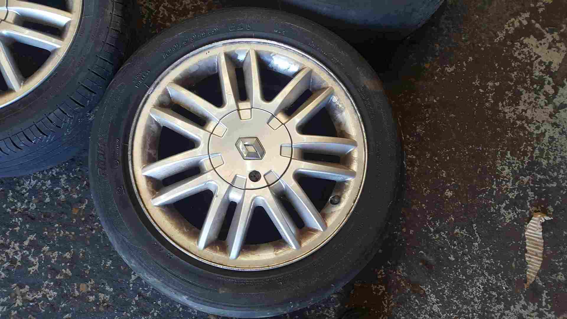 Thumb 2 Renault Clio MK2 1998-2006 Jade Alloy Wheels Set X4 15inch