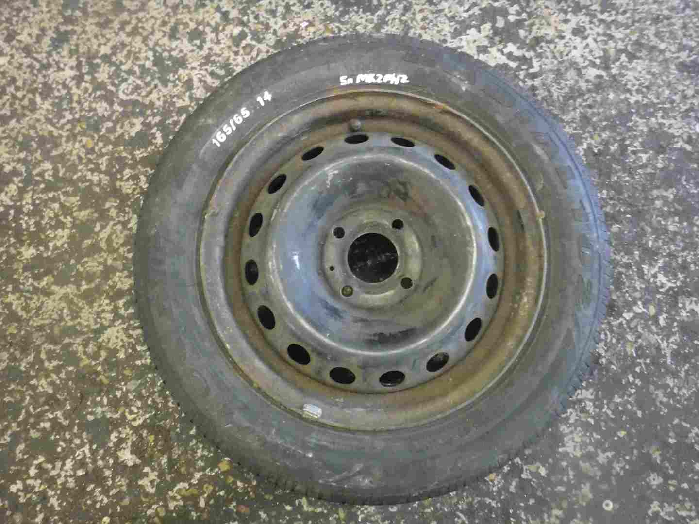 Renault Clio MK2 1998-2006 Steel Wheel Rim + Tyre 165 65 14 5mm Tread
