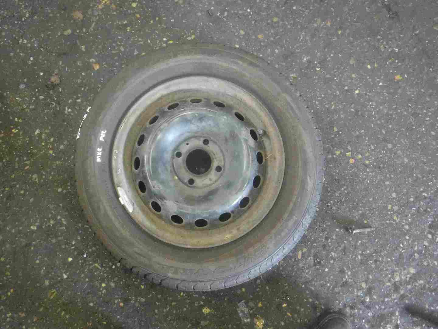 Renault Clio MK2 1998-2006 Steel Wheel Spare Rim + Tyre 175 65 14 6mm