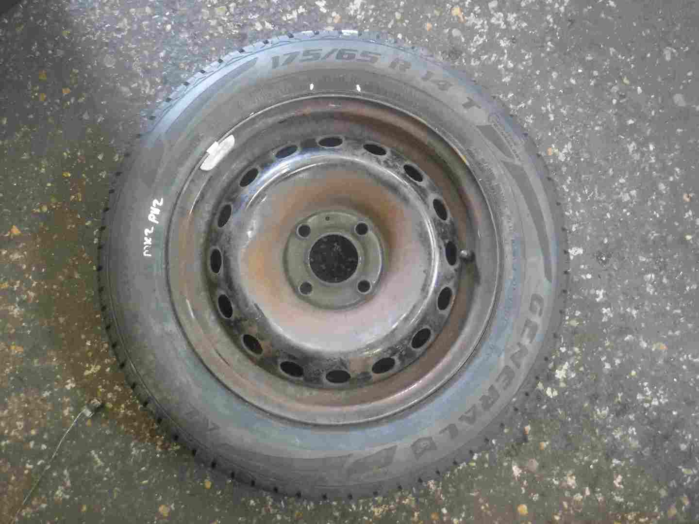 Renault Clio MK2 1998-2006 Steel Wheel Spare Rim + Tyre 175 65 14 8mm