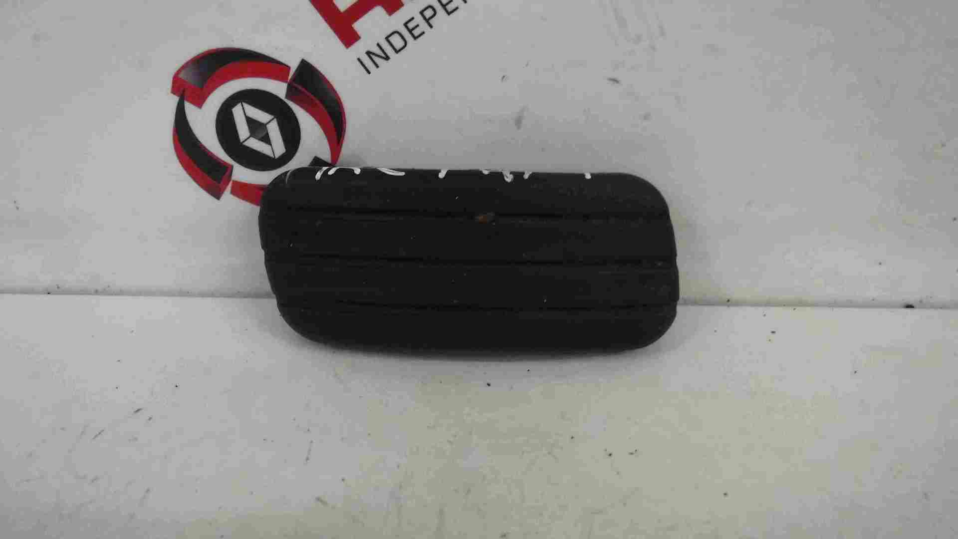 Renault Clio MK2 1998-2006 Throttle Accelerator Pedal Rubber 7700424886