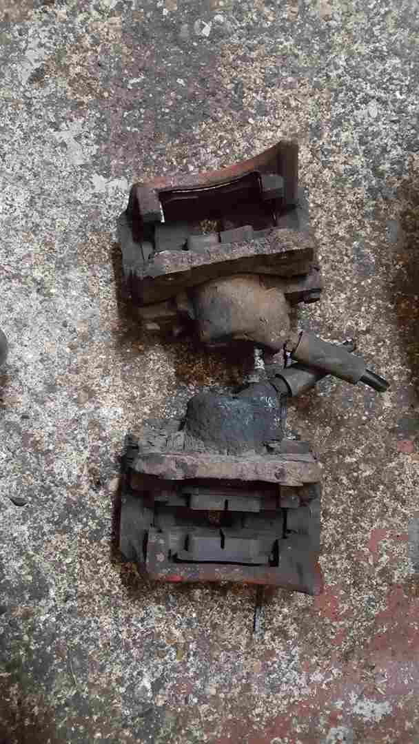 Thumb 3 Renault Clio MK2 2001-2006 1.2 16V OSF  NSF Front Brake Caliper