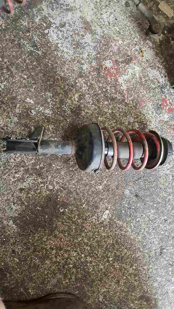 Thumb 2 Renault Clio MK2 2001-2006 1.2 16V OSF Front Shock Spring Suspension RED