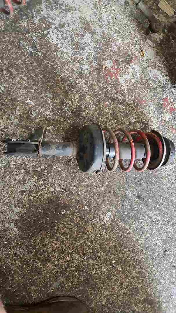 Renault Clio MK2 2001-2006 1.2 16V OSF Front Shock Spring Suspension RED