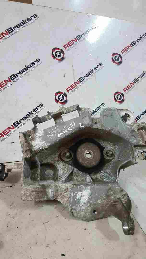 Renault Clio MK2 2001-2006 1.2 8V Gearbox Mount Tray
