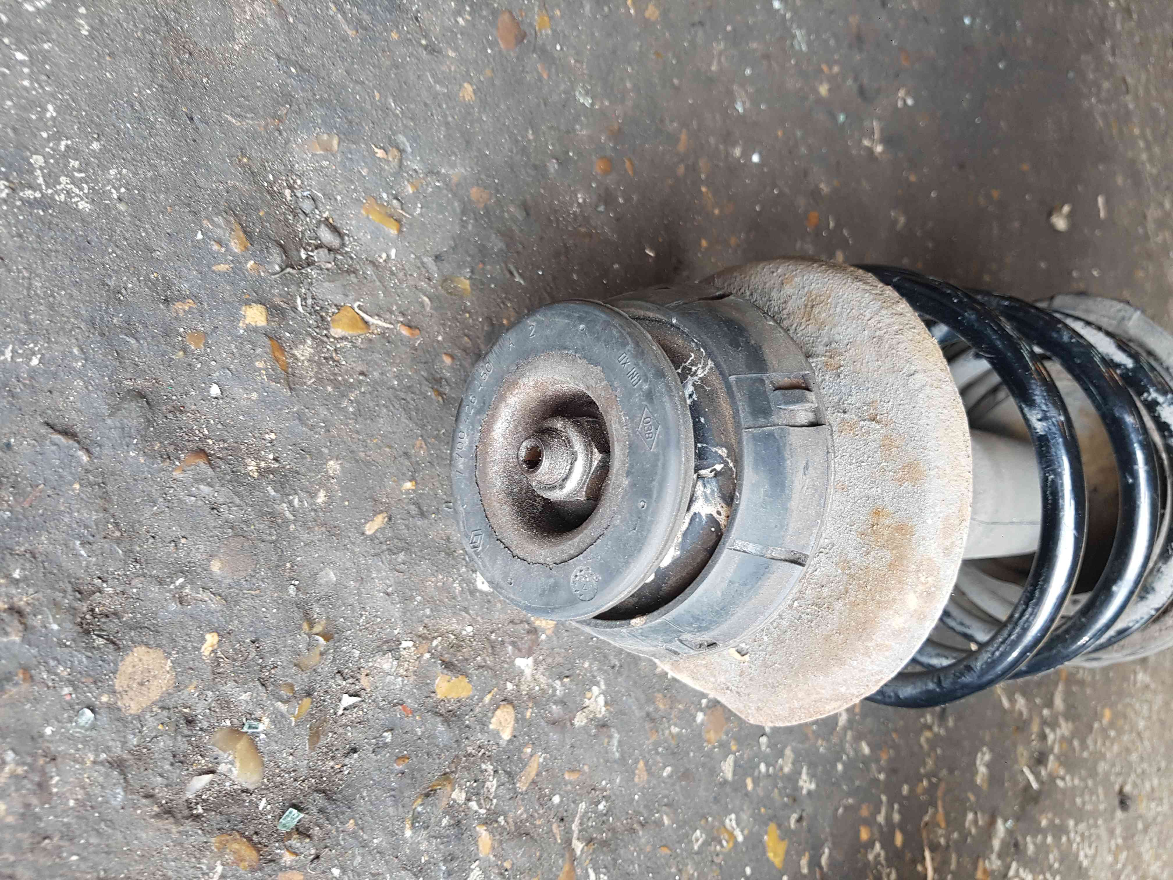 Thumb 5 Renault Clio MK2 2001-2006 1.4 16V Front Shock Spring Suspension Ns Os