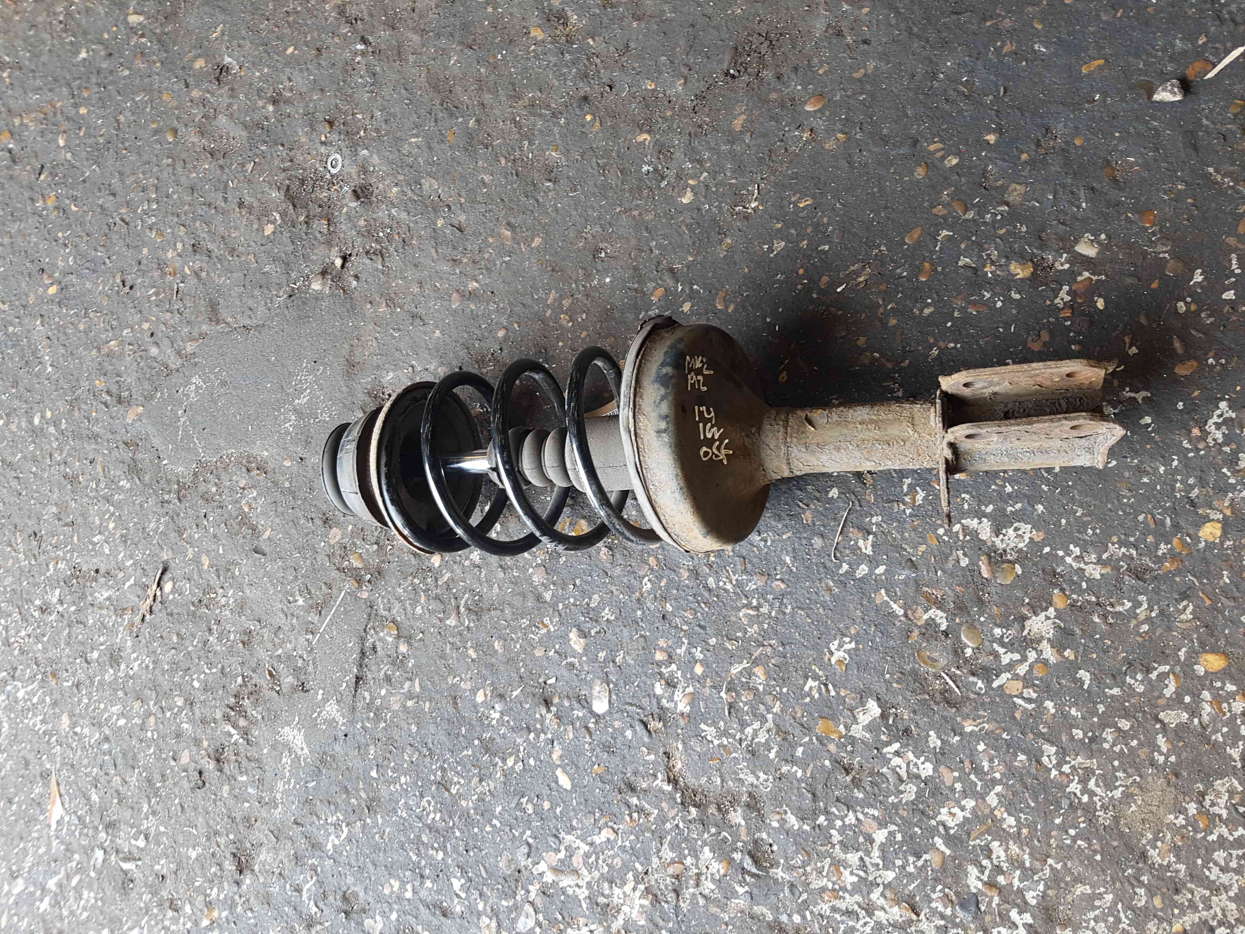Thumb 8 Renault Clio MK2 2001-2006 1.4 16V Front Shock Spring Suspension Ns Os
