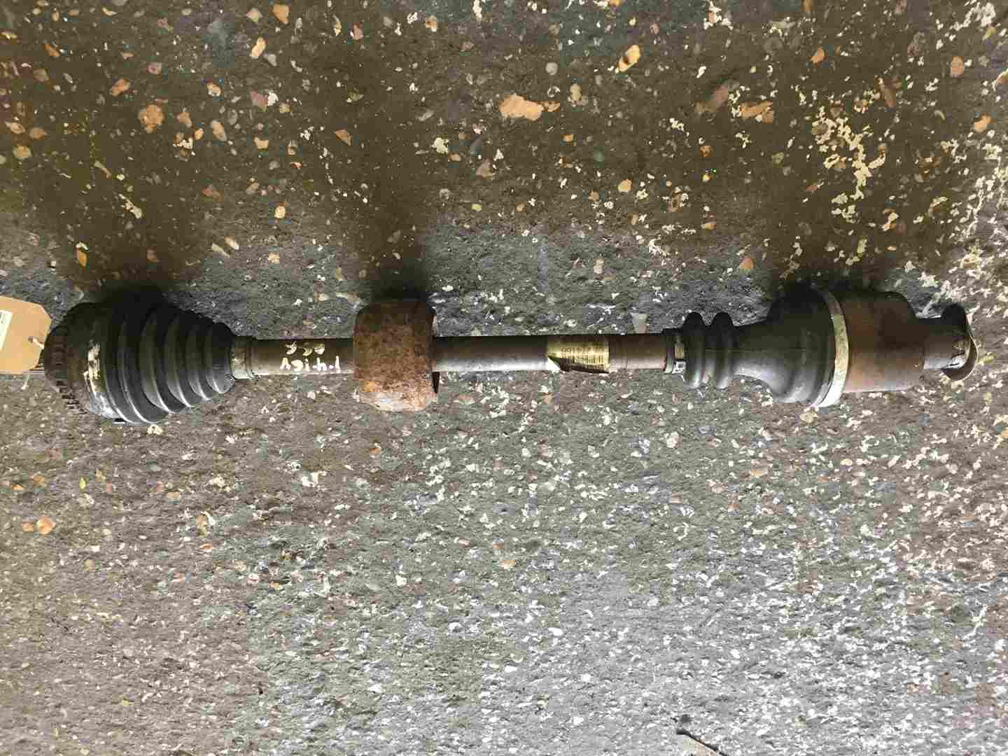 Renault Clio MK2 2001-2006 1.4 16v Drivers OSF Front Driveshaft ABS 8200274166