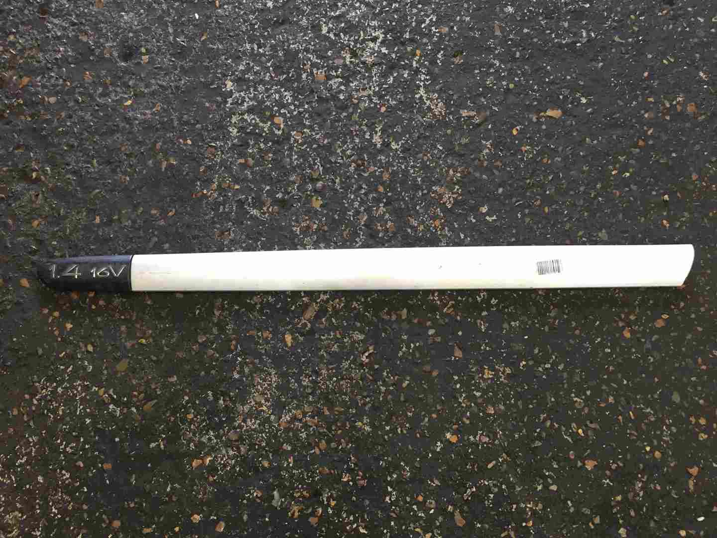 Renault Clio MK2 2001-2006 1.4 16v Passenger NSF Front Door Moulding Trim 3dr