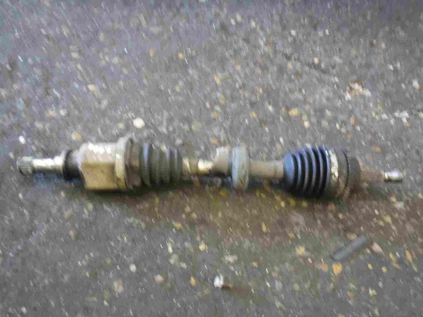 Renault Clio MK2 2001-2006 1.5 dCi Passenger NSF Front Driveshaft K9K 714