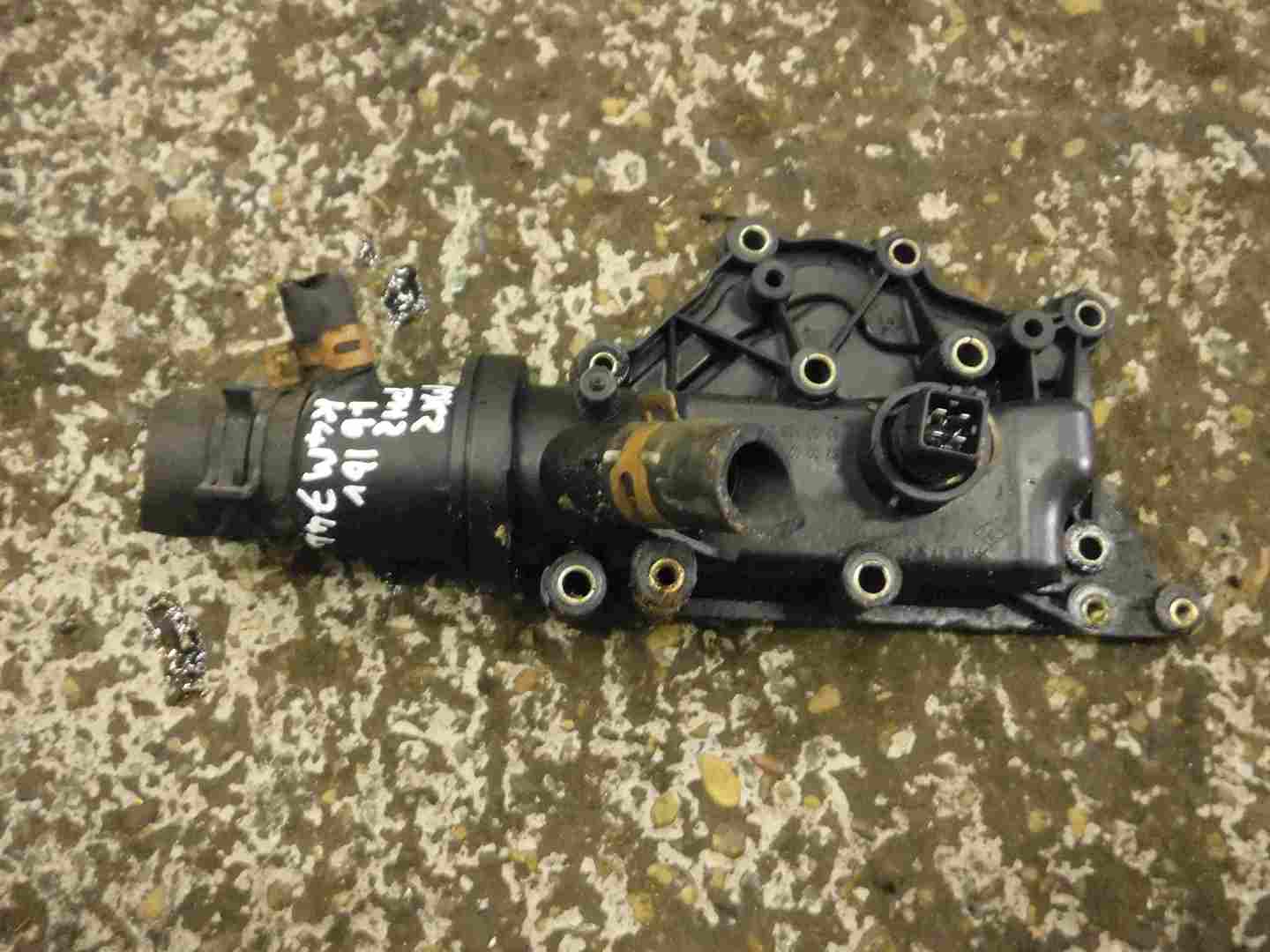 Renault Clio MK2 2001-2006 1.6 16v Thermostat Housing