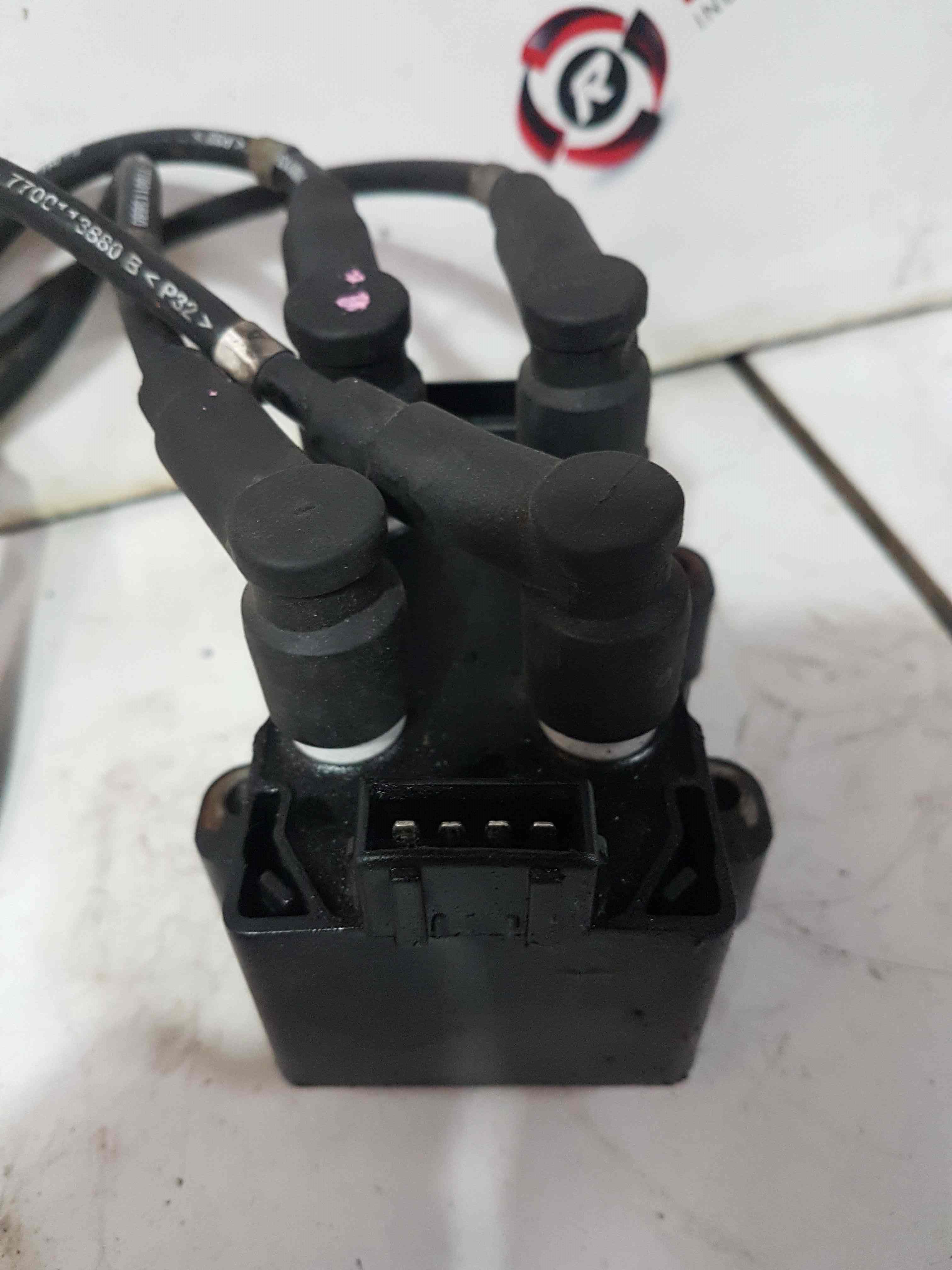 Thumb 4 Renault Clio MK2 2001-2006 2.0 16V Ignition Coil Pack Plug Leads 