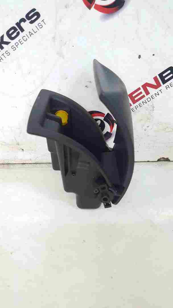Thumb 2 Renault Clio MK2 2001-2006 Ashtray Cigarette Holder 8200152210