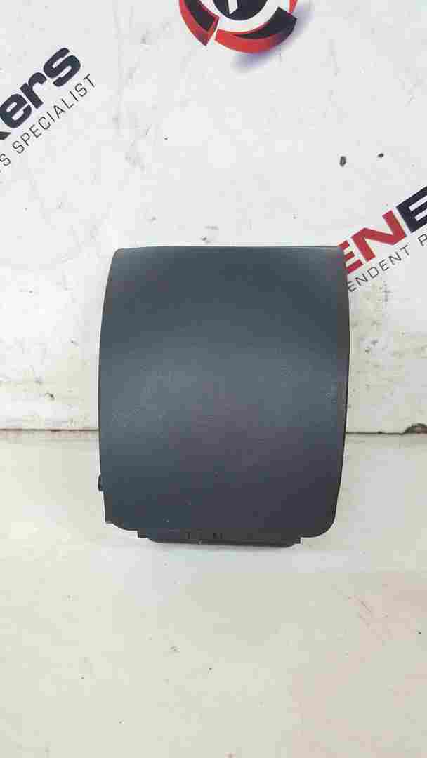Renault Clio MK2 2001-2006 Ashtray Cigarette Holder 8200152210