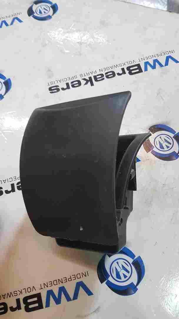 Renault Clio MK2 2001-2006 Ashtray Cigarette Lighter CUP Holder 8200152210
