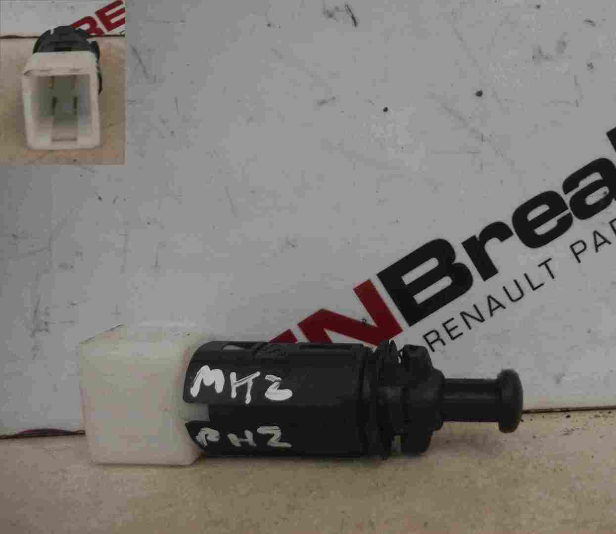 Renault Clio MK2 20012006 Brake Light Switch Sensor Store Renault Breakers Used Renault