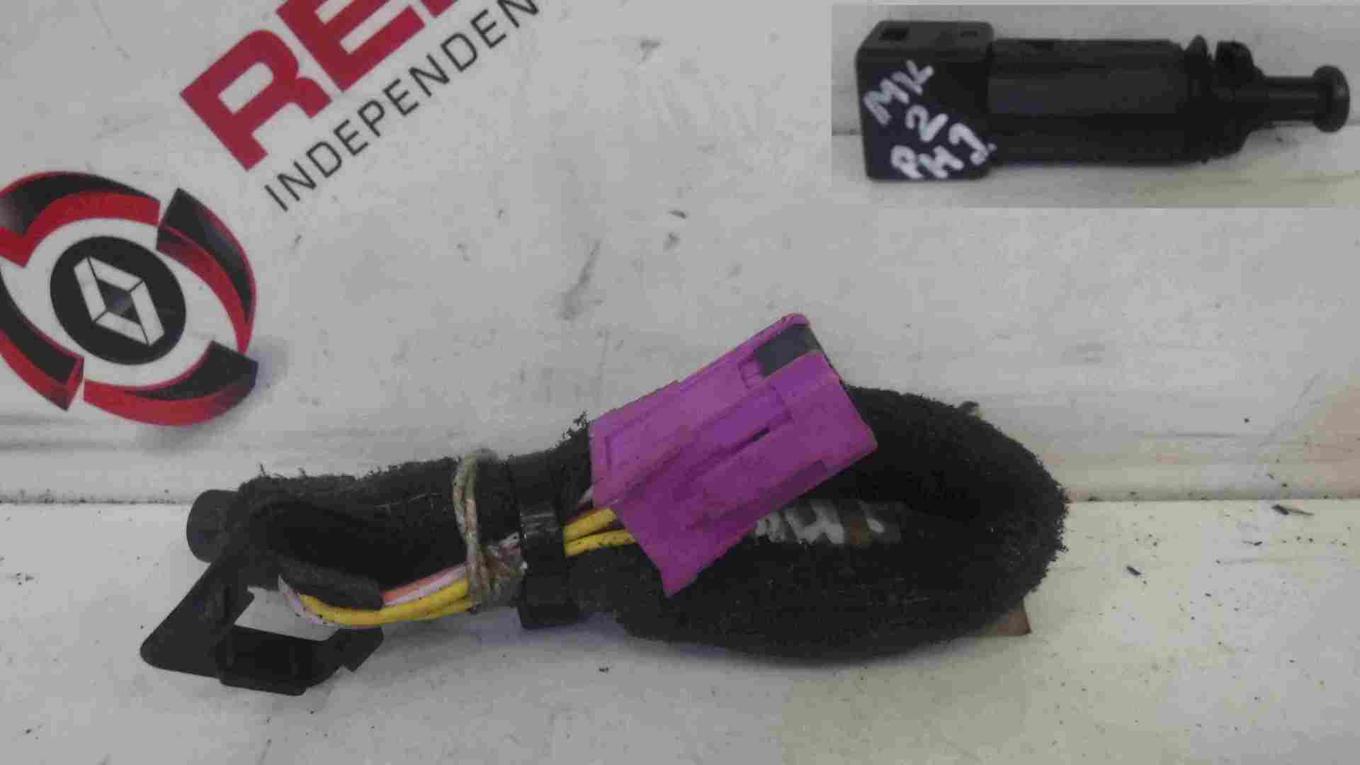 Renault Clio MK2 2001-2006 Brake Pedal Switch Sensor Wiring Loom