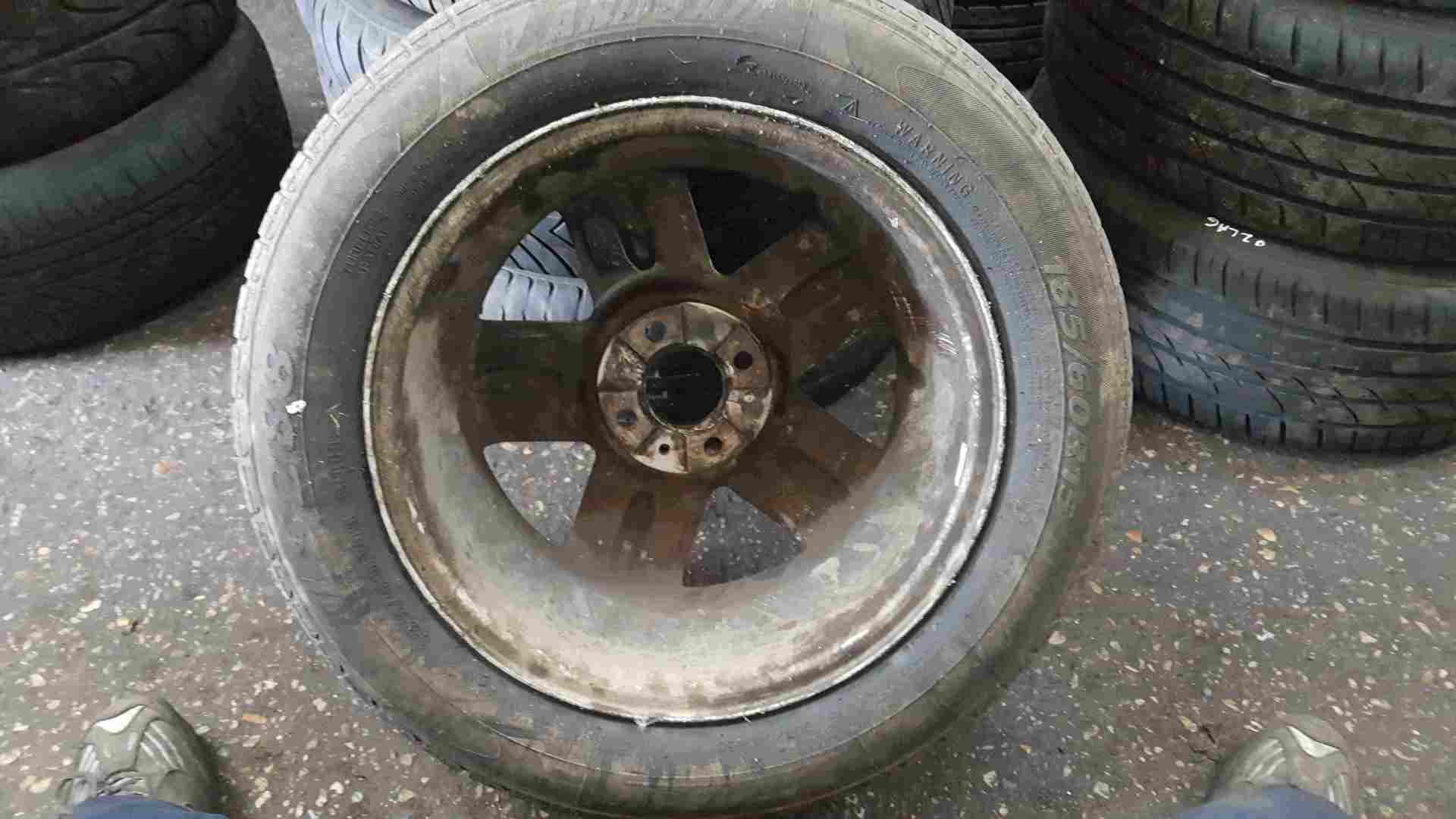 Thumb 4 Renault Clio MK2 2001-2006 Campus Alium Alloy Wheel 15inch 2/5