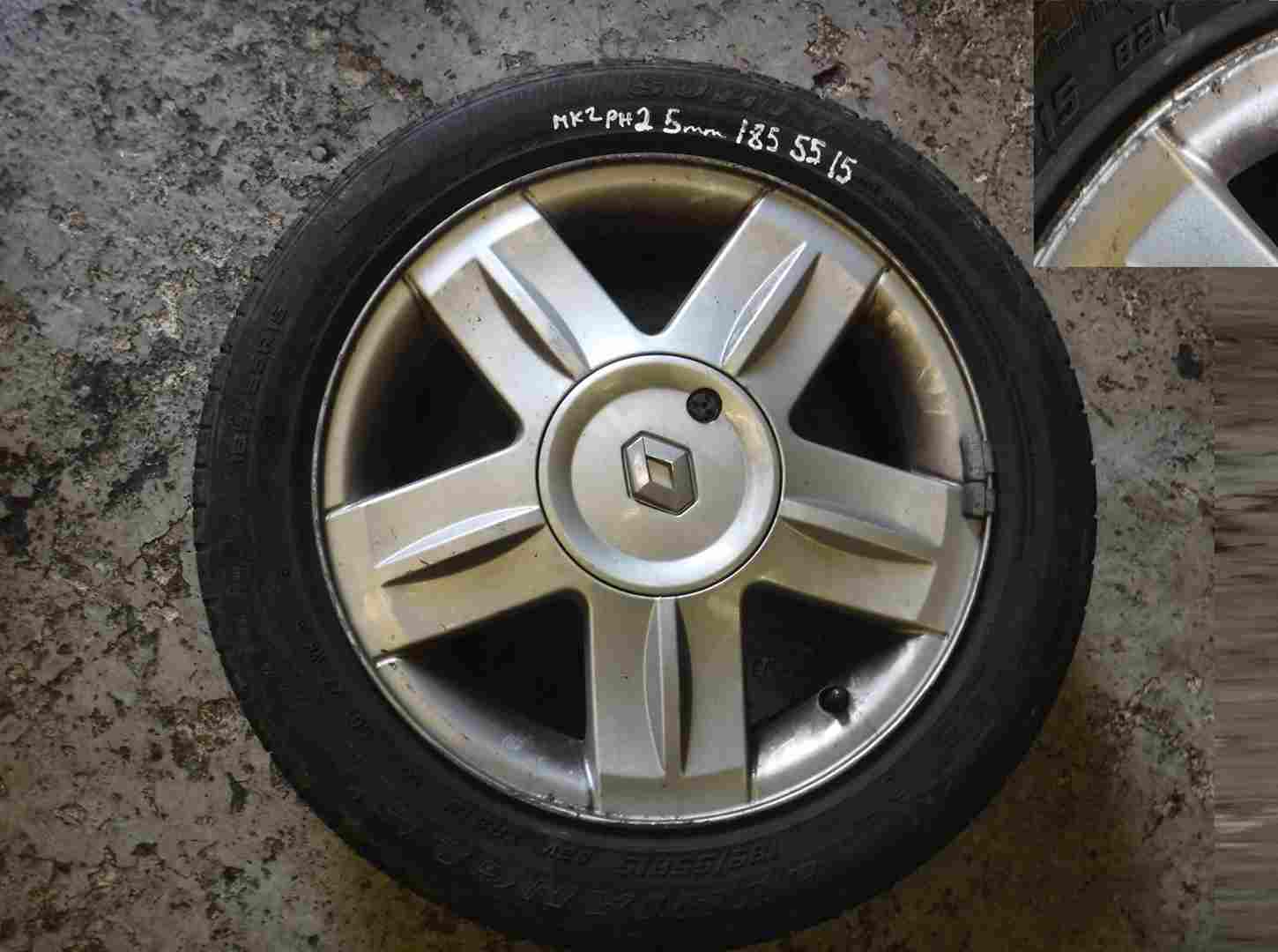 Renault Clio MK2 2001-2006 Campus Alloy Wheel + Tyre 185 55 15 5mm