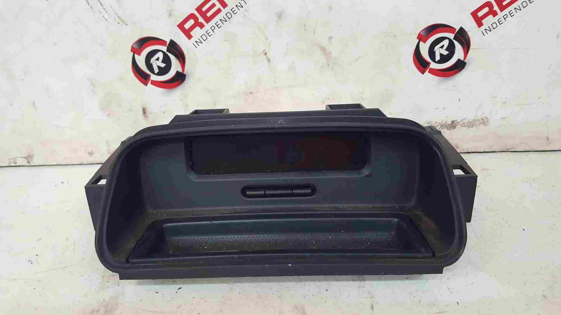 Thumb 6 Renault Clio MK2 2001-2006 Centre Display Radio Clock Screen + Surround