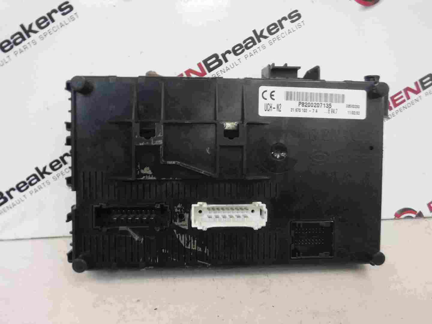 Renault Clio MK2 2001-2006 Dashboard BCM UCH BSI Relay Fuse Box