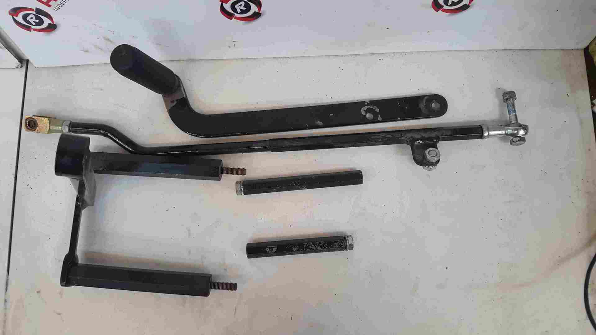 Thumb 2 Renault Clio MK2 2001-2006 Disability Throttle Accelerator Aid Controls