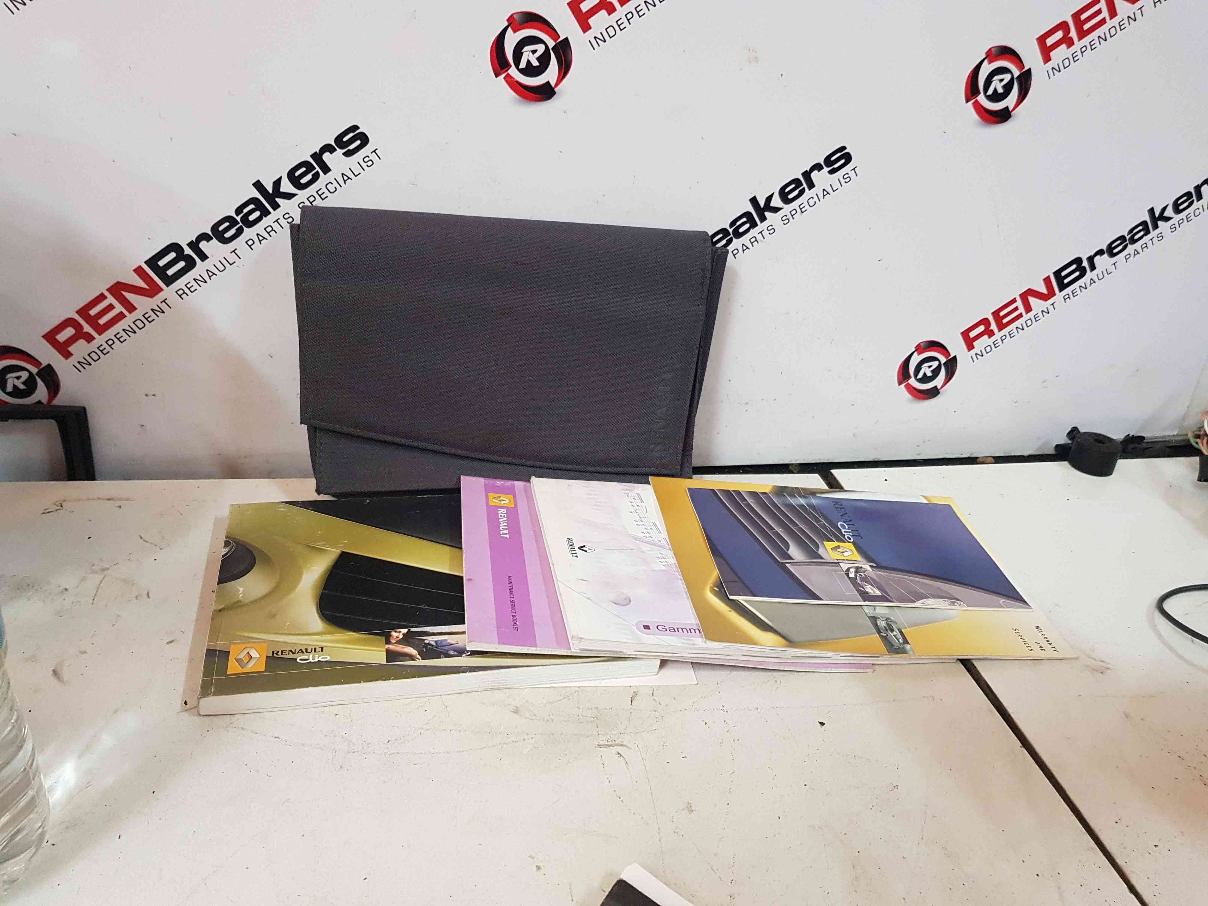 Thumb 3 Renault Clio MK2 2001-2006 Documents Guide Holder Wallet