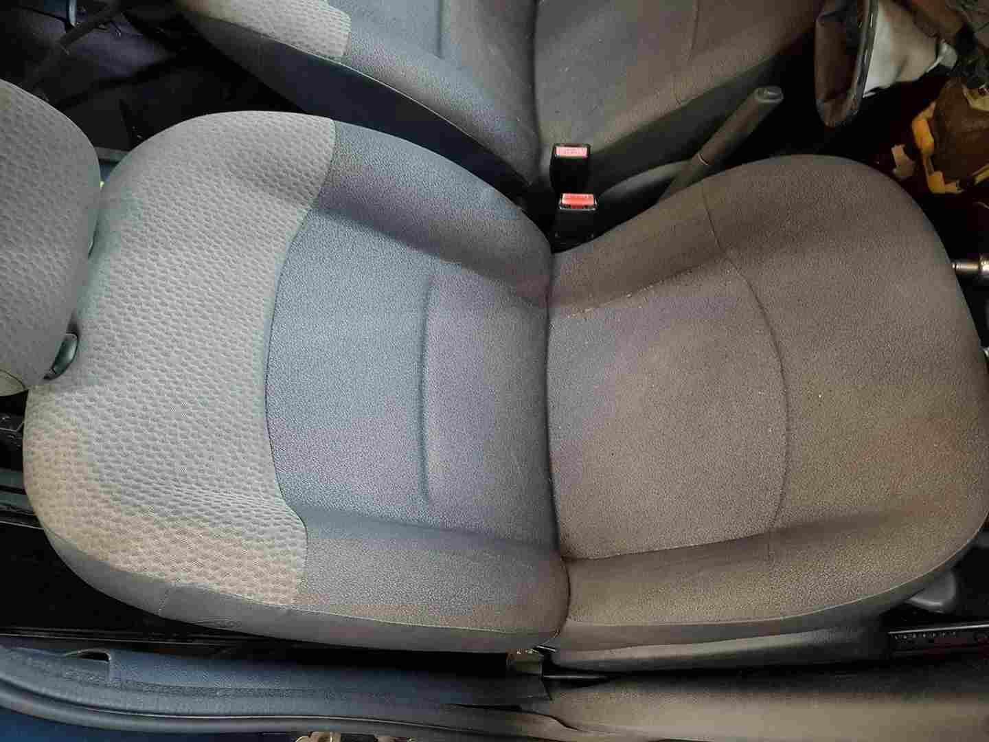 Thumb 3 Renault Clio MK2 2001-2006 Driver Passenger Front Seats OSF NSF 3Door 