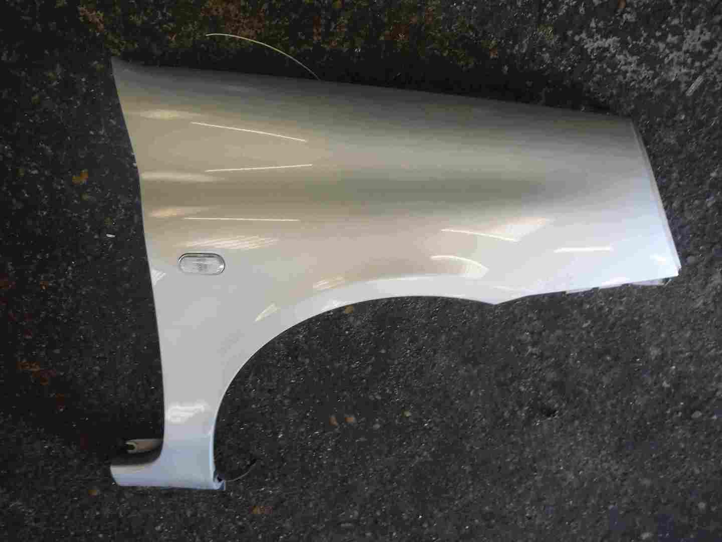 Renault Clio MK2 2001-2006 Drivers OS Wing Silver 632