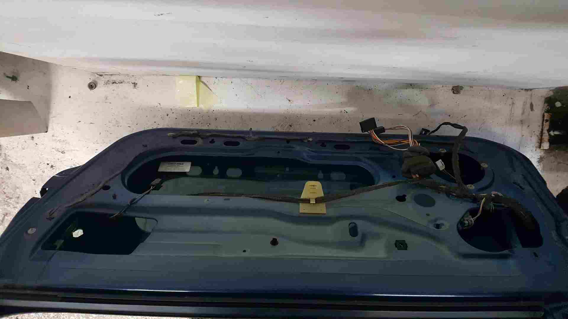 Thumb 5 Renault Clio MK2 2001-2006 Drivers OSF Door 3Dr Blue Ted44
