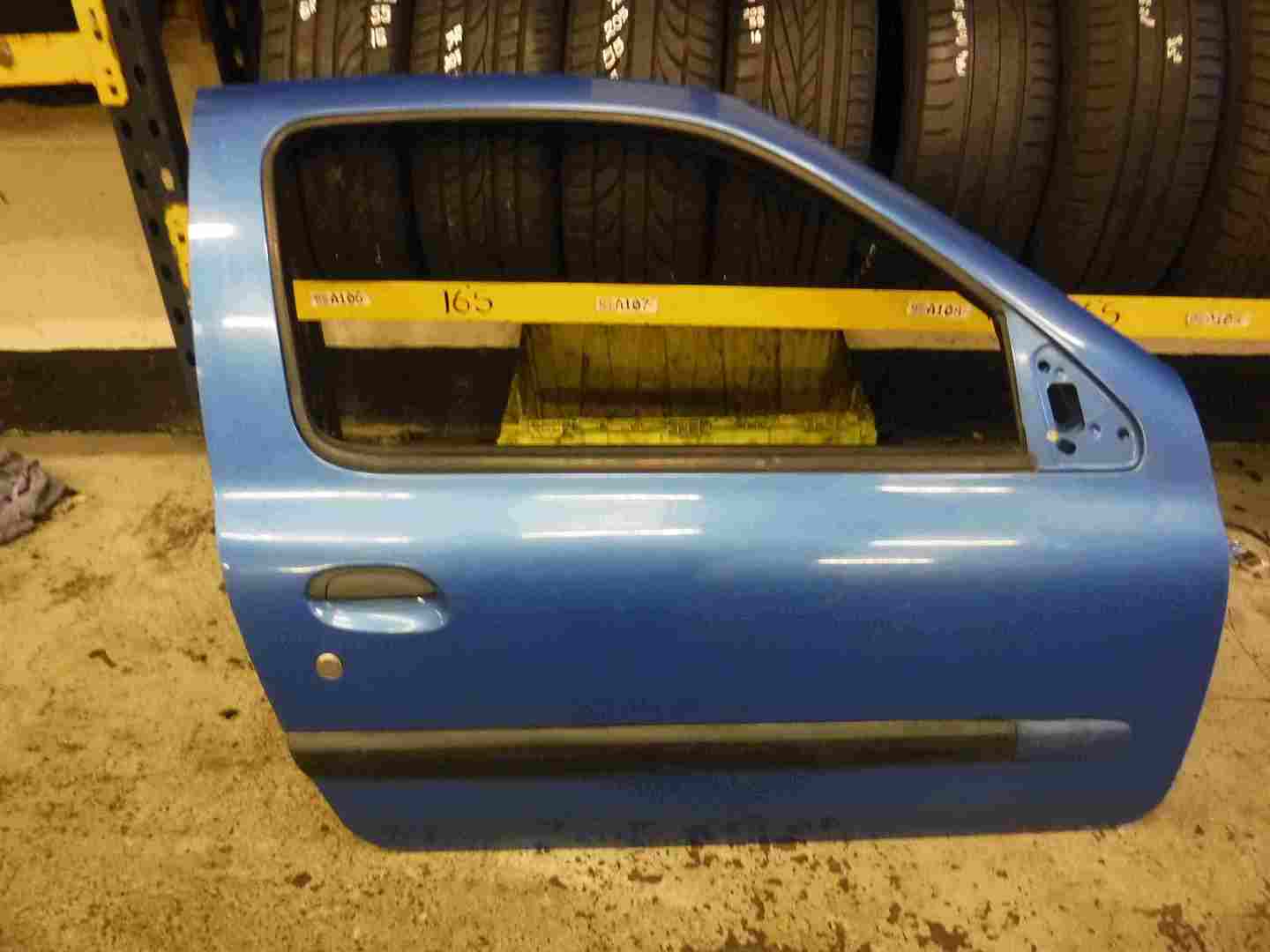 Renault Clio MK2 2001-2006 Drivers OSF Front Door Blue TED48 3dr