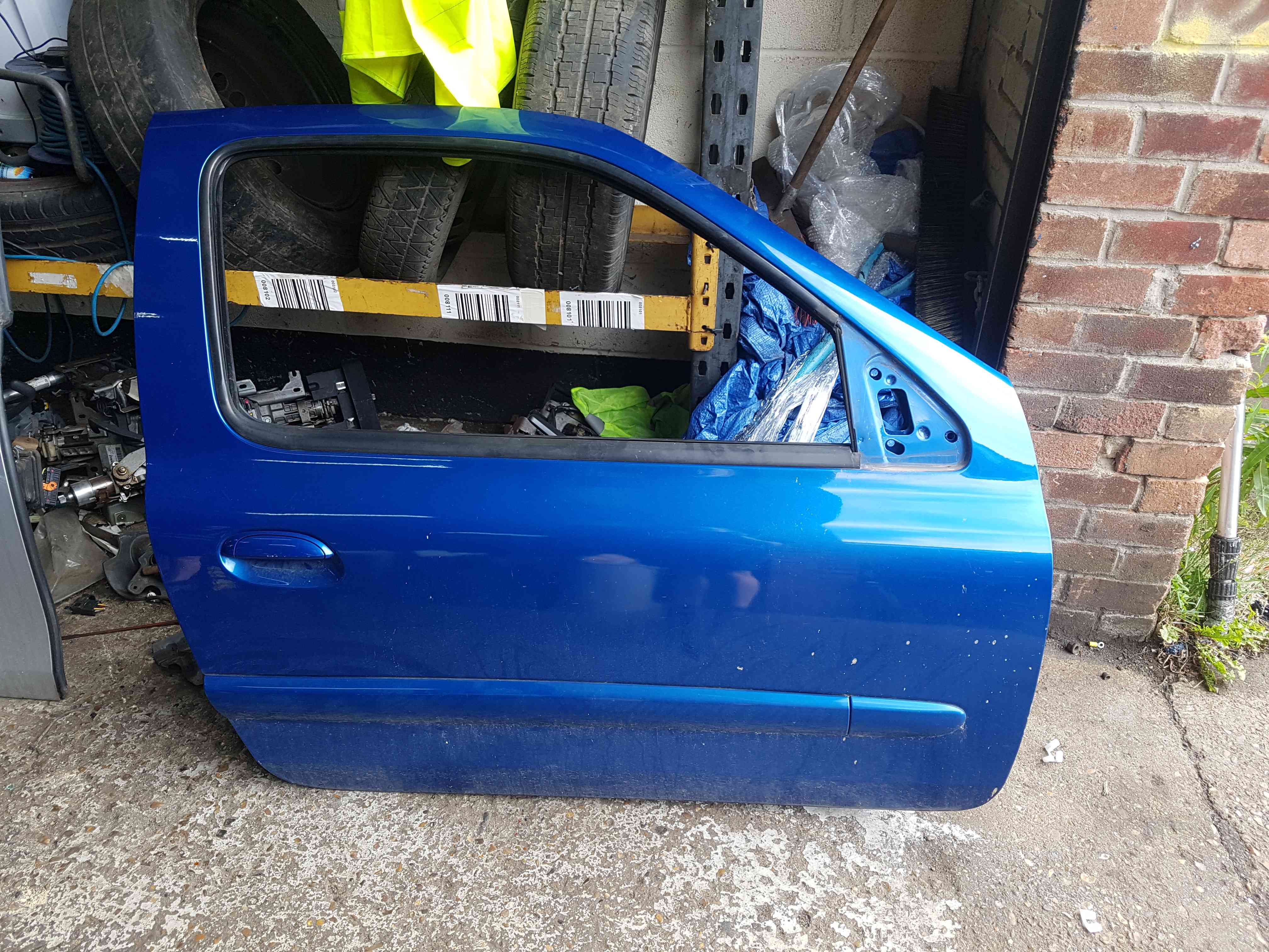 Thumb 4 Renault Clio MK2 2001-2006 Drivers OSF Front Door Blue Terna 3Dr