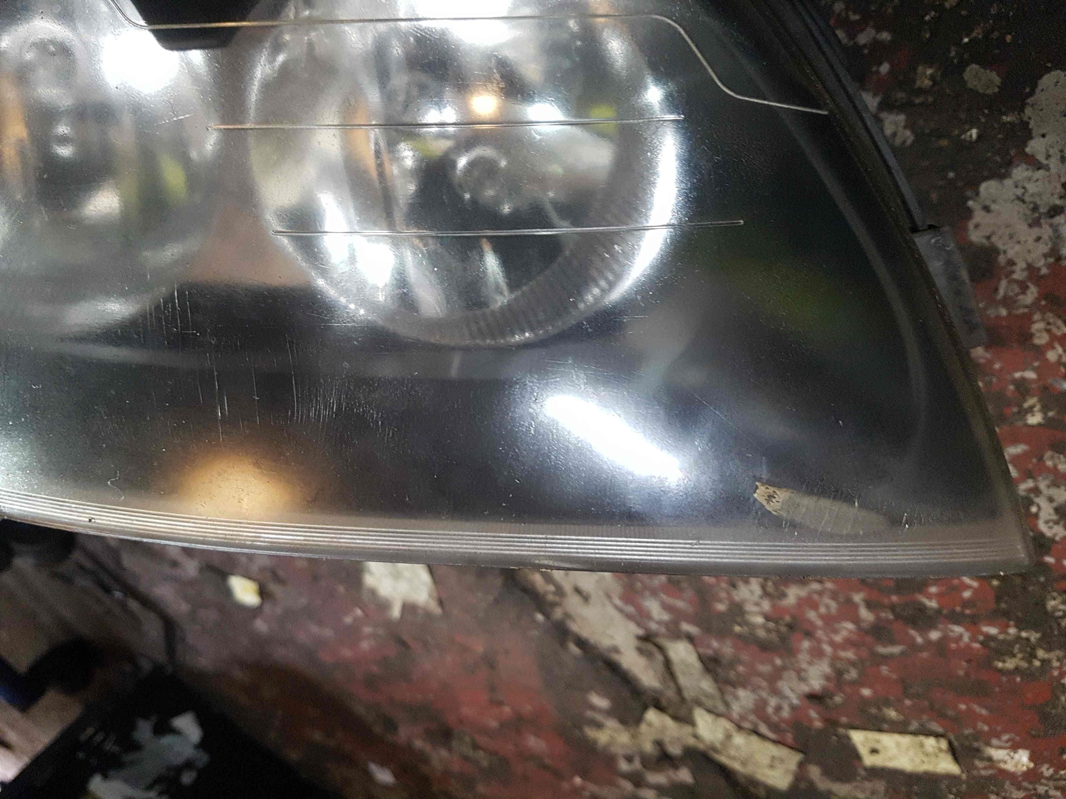 Thumb 4 Renault Clio MK2 2001-2006 Drivers OSF Front Headlight Lens Lamp Black Backing