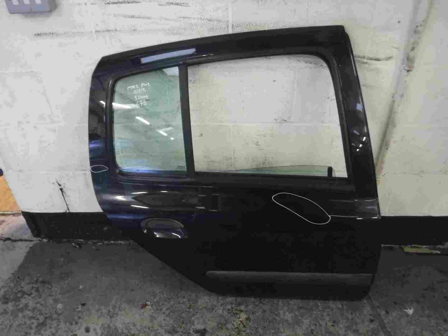 Renault Clio MK2 2001-2006 Drivers OSR Rear Door Black 676