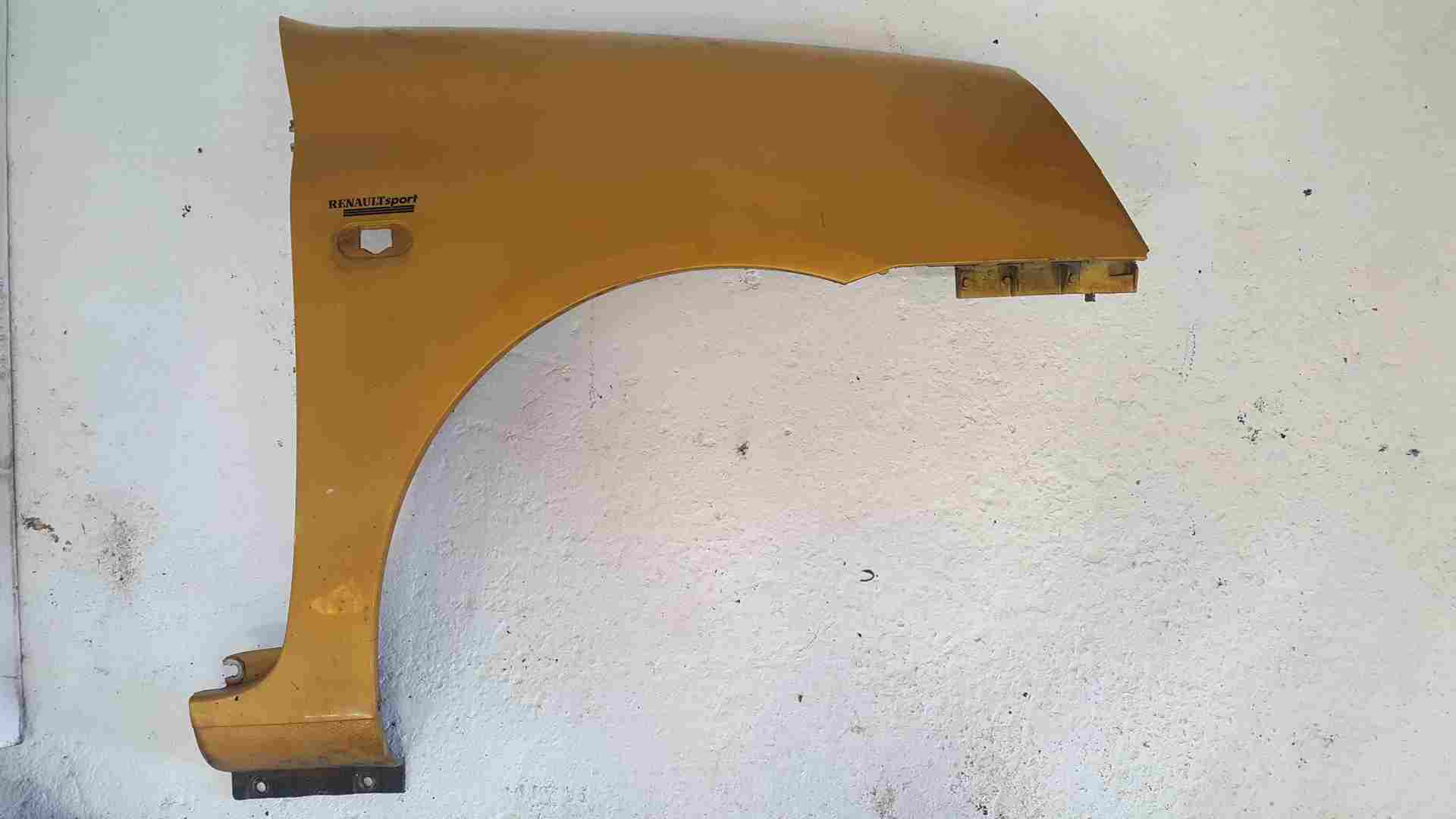 Renault Clio MK2 2001-2006 Drivers Os Wing Gold Yellow Ted30 8200052380