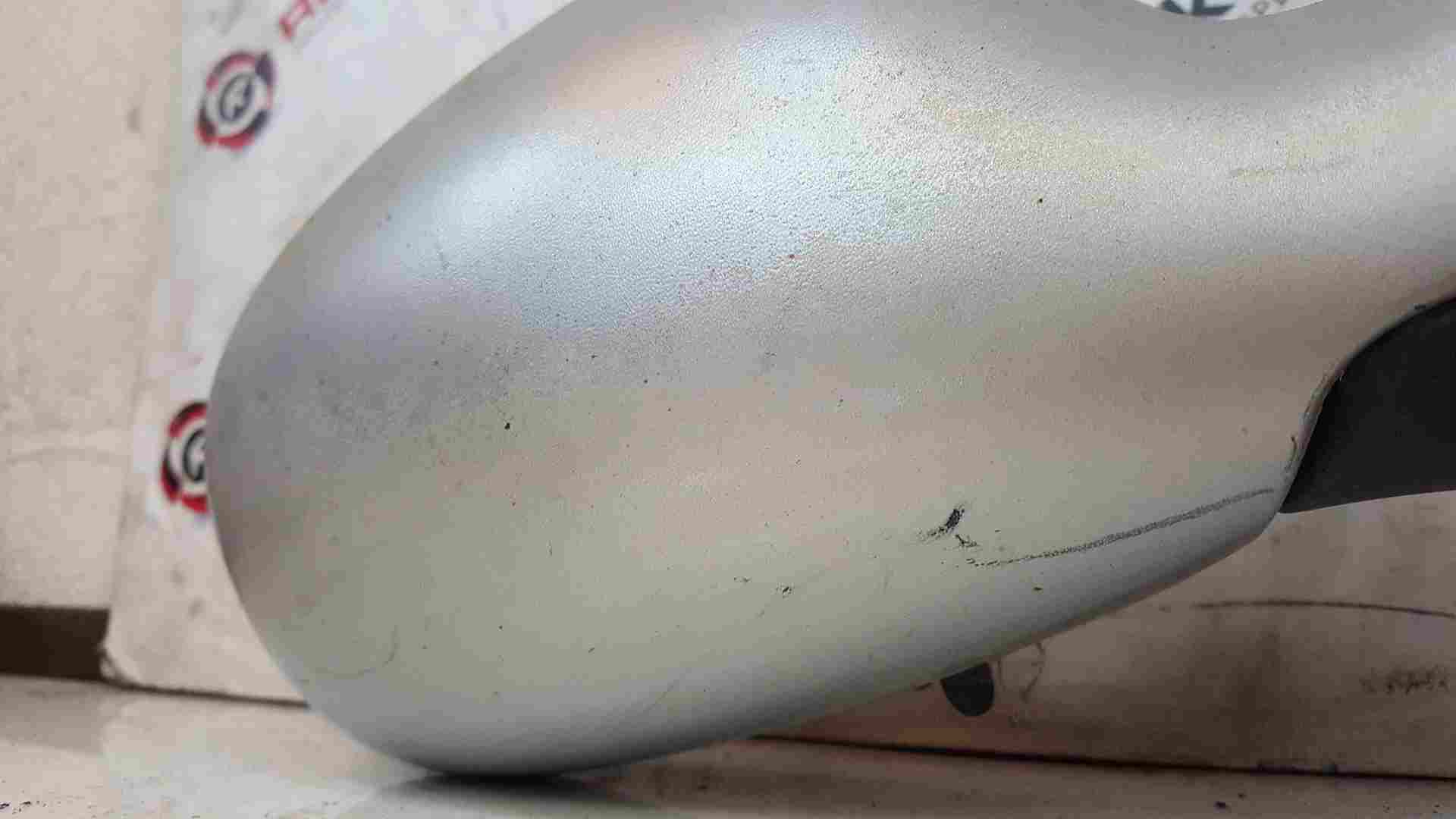 Thumb 2 Renault Clio MK2 2001-2006 Drivers Os Wing Mirror Silver 632 ODD COLOUATION 