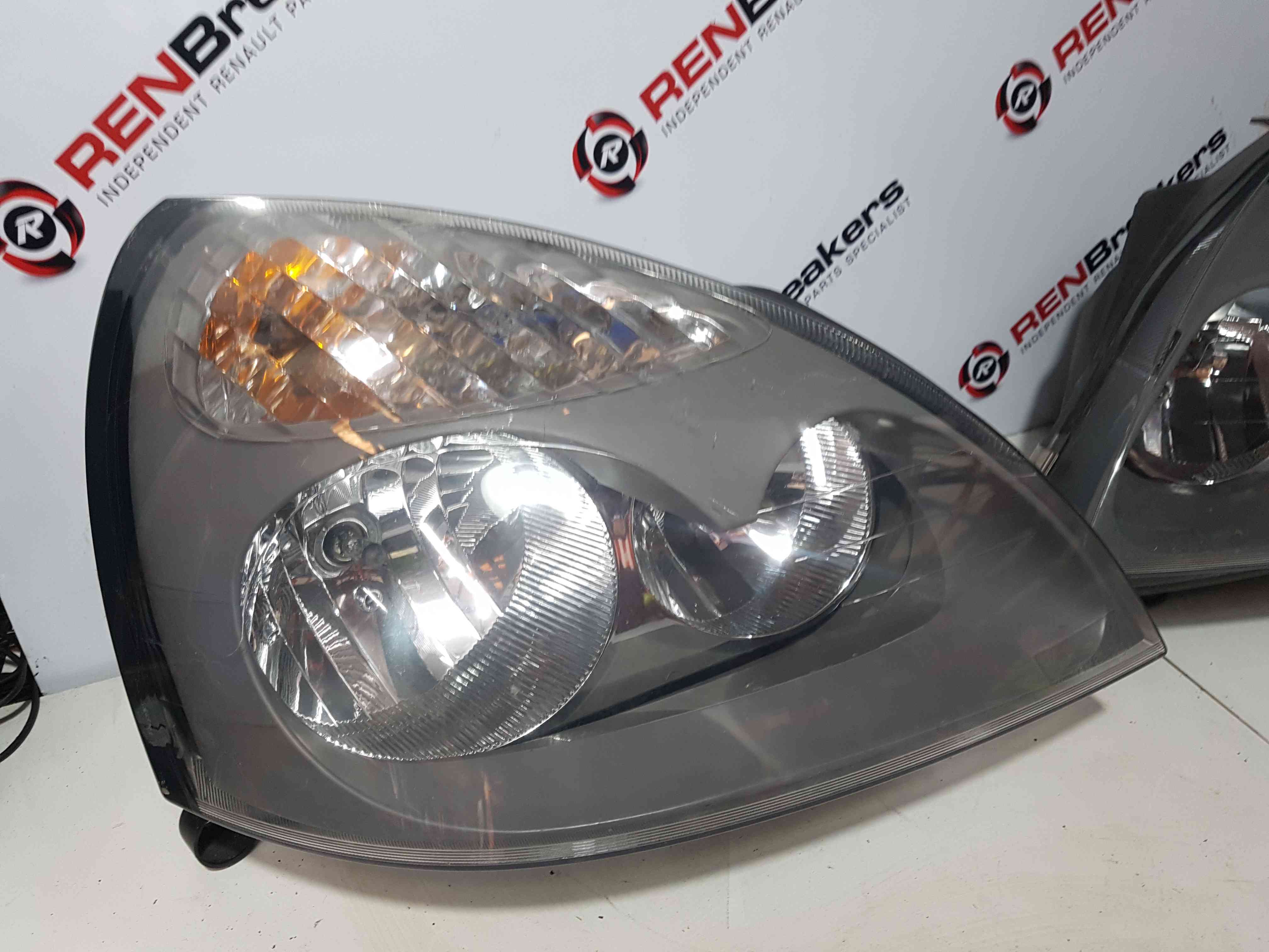 Thumb 6 Renault Clio MK2 2001-2006 Drivers Passenger OSF Nsf Front Headlight Grey PAIR