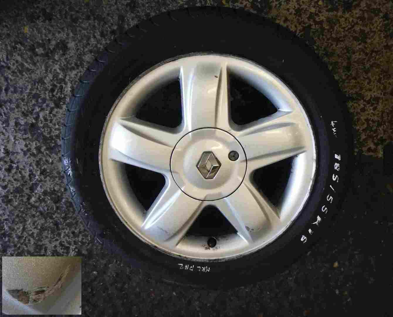 Renault Clio MK2 2001-2006 Dynamique Alloy Wheel + Tyre 185 55 15 4mm