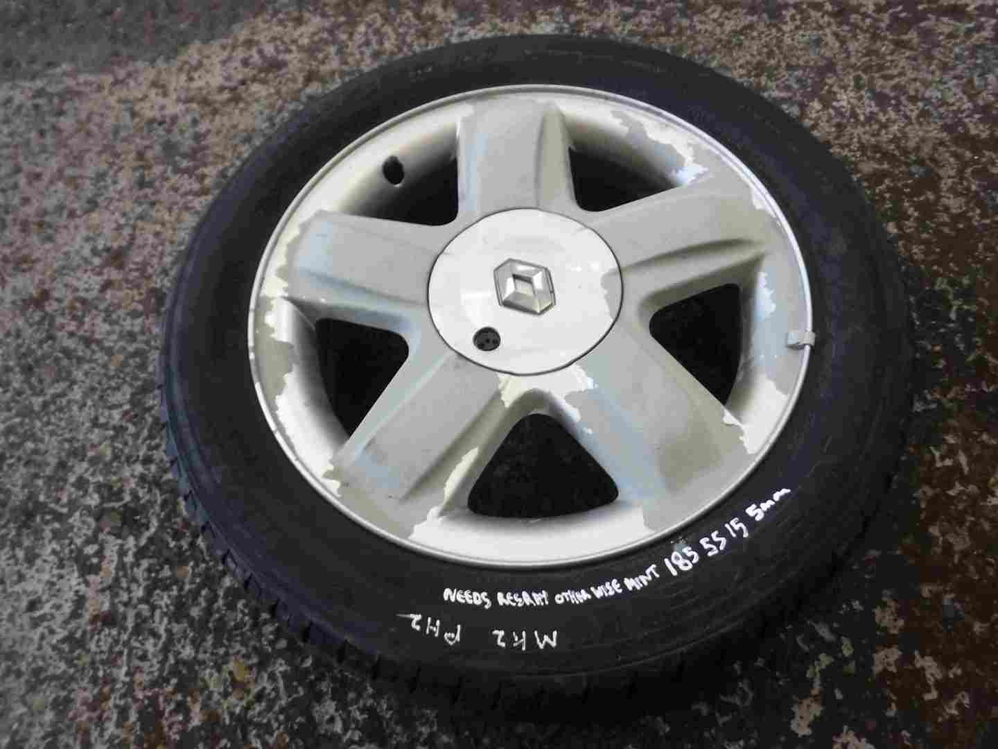 Renault Clio MK2 2001-2006 Dynamique Alloy Wheel + Tyre 185 55 15 5mm