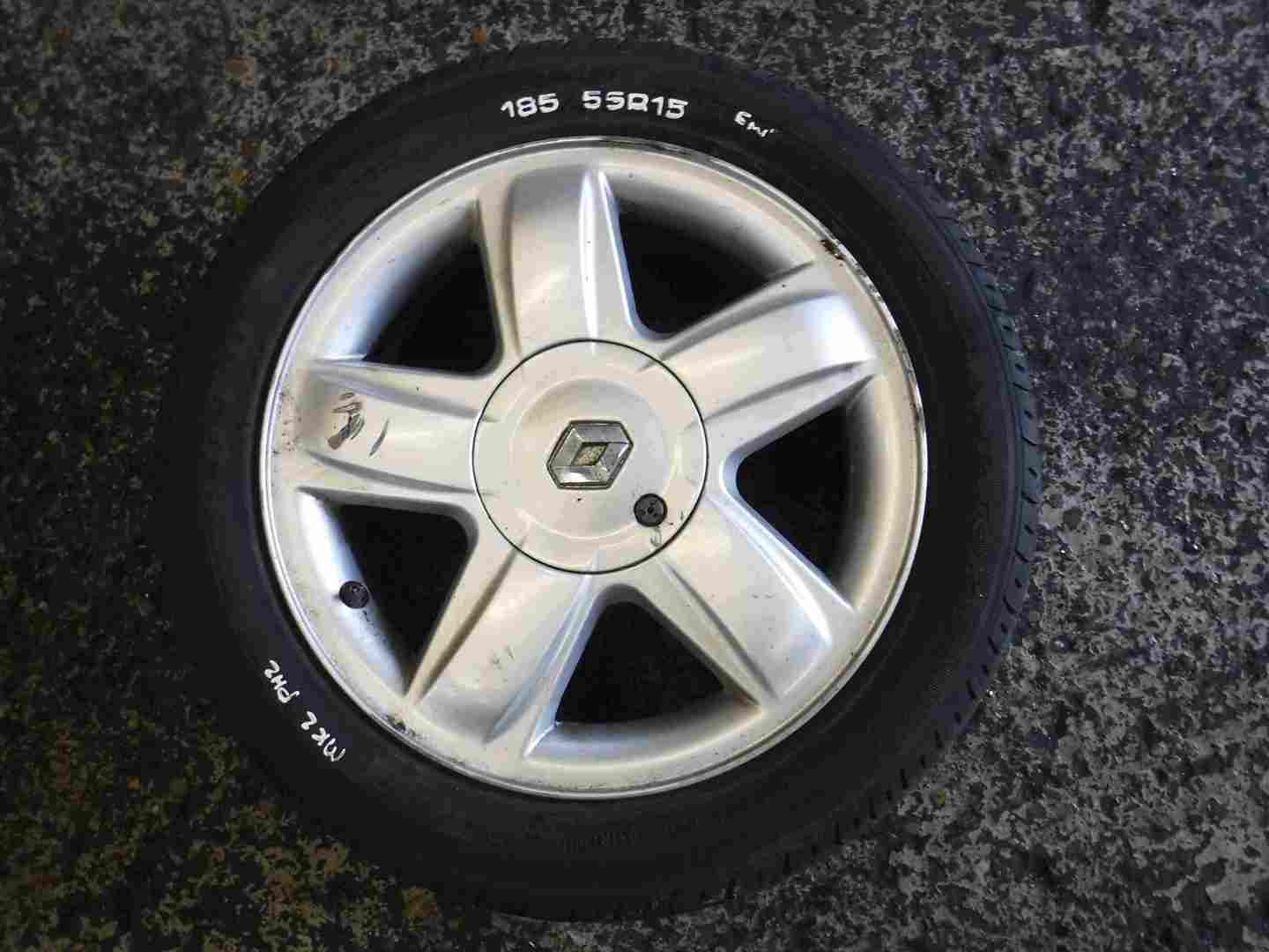 Renault Clio MK2 2001-2006 Dynamique Alloy Wheel + Tyre 185 55 15 5mm