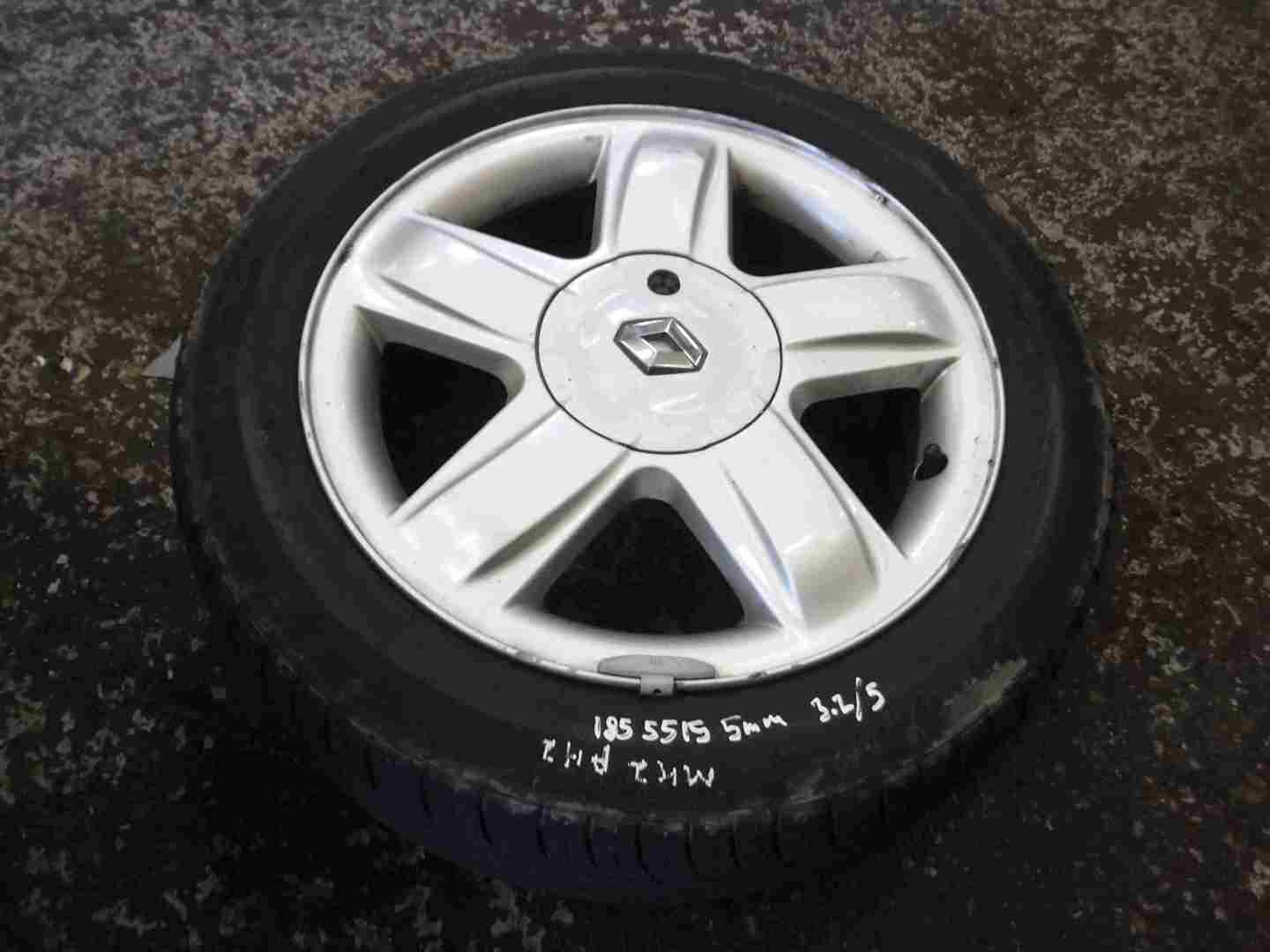 Renault Clio MK2 2001-2006 Dynamique Alloy Wheel + Tyre 185 55 15 5mm Tread