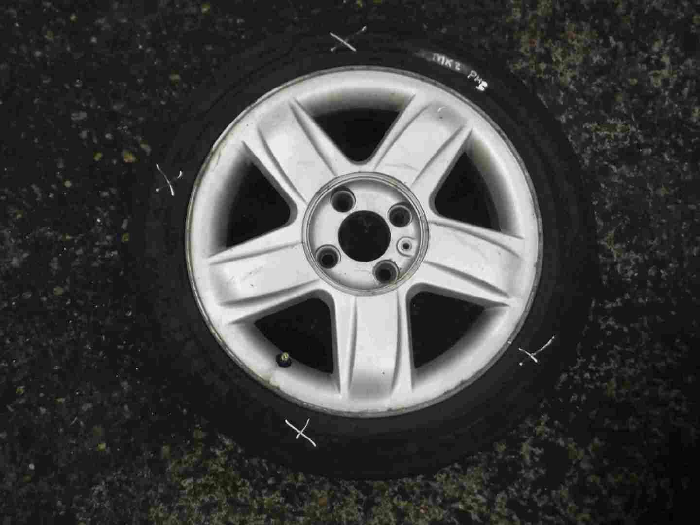 Renault Clio MK2 2001-2006 Dynamique Alloy Wheel 15inch 6mm tyre