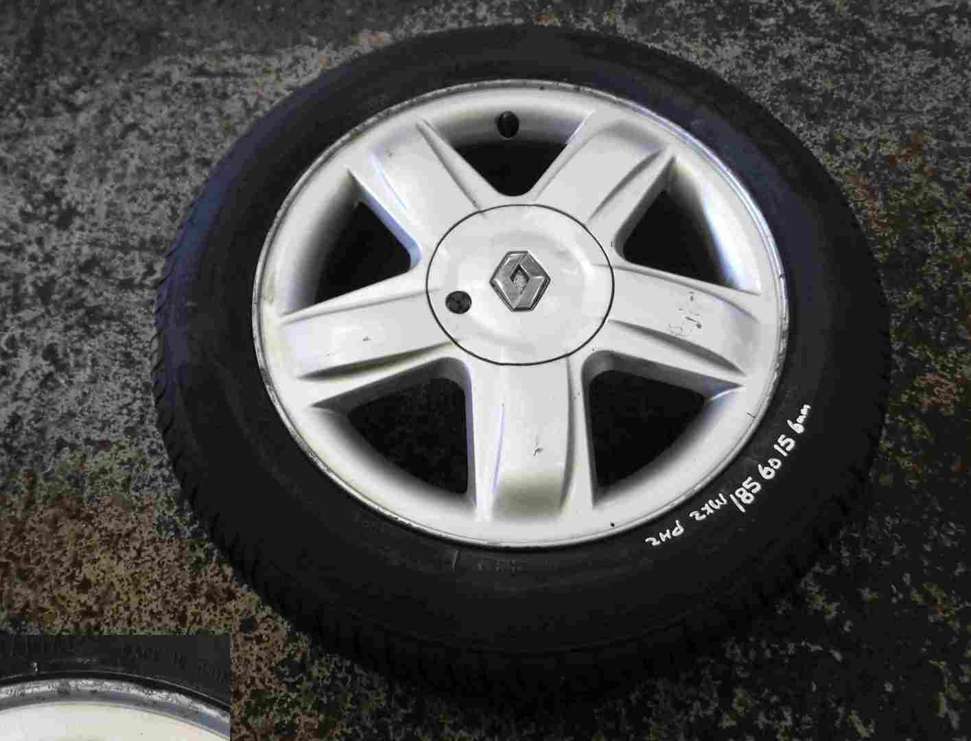 Renault Clio MK2 2001-2006 Dynamique Alloy Wheel With Tyre 185 55 15 6mm
